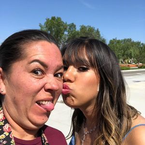 Meet your Posher, Evelia